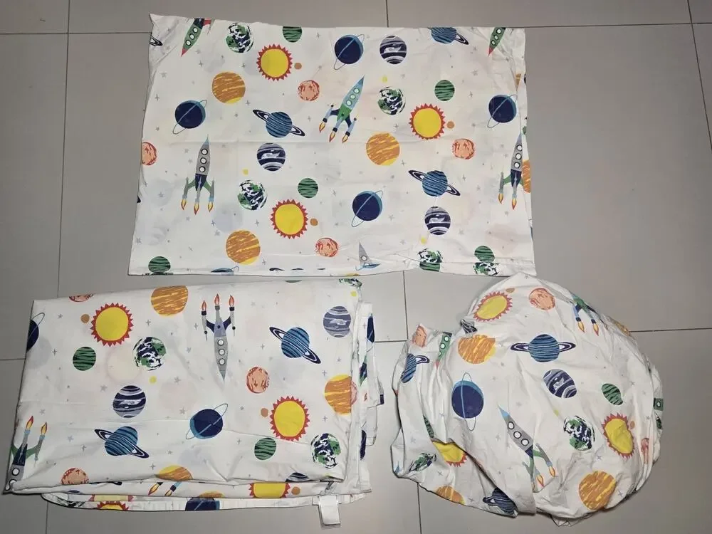 Pottery Barn Kids Full Organic Planet Flat & Fitted Sheets With 1 Pillowcase’s